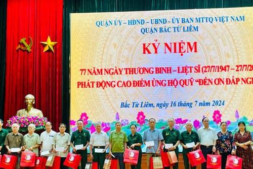 Hà Nội: Hơn 33,7 tỷ đồng đóng góp vào Quỹ 'Đền ơn, đáp nghĩa'