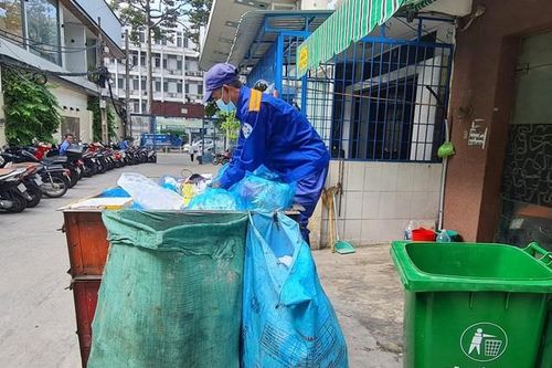 Không phân loại rác sẽ bị phạt, người dân phải làm gì?