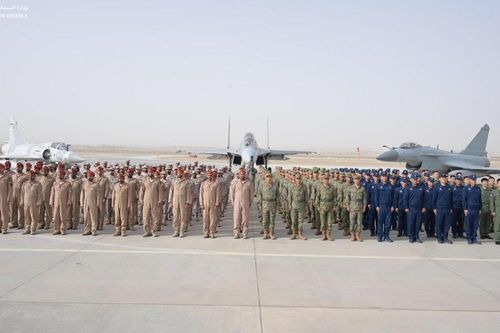 Tiêm kích Mirage 2000 bất ngờ xuất hiện tại căn cứ không quân Trung Quốc