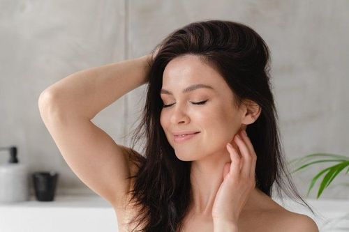Tinh dầu hương thảo có thực sự giúp mọc tóc?