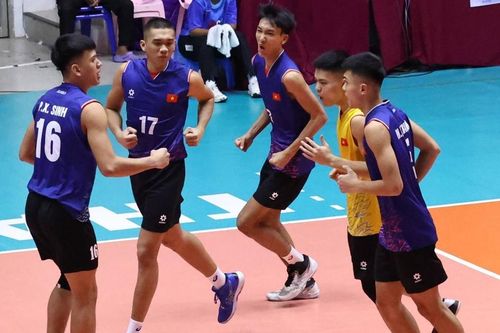Bóng chuyền Việt Nam thua quá đáng tiếc ở giải Châu Á, lỡ cơ hội chiếm ngôi đầu bảng
