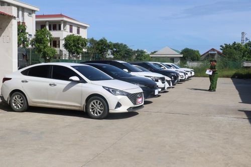 Nhân viên bán ô-tô tung chiêu ưu đãi cho khách hàng đã mua xe rồi lừa đảo hơn 10 tỷ đồng