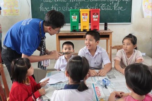 'Mùa Hè Xanh' của những sinh viên Báo chí
