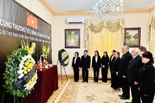Lễ viếng Tổng Bí thư Nguyễn Phú Trọng tại Hungary