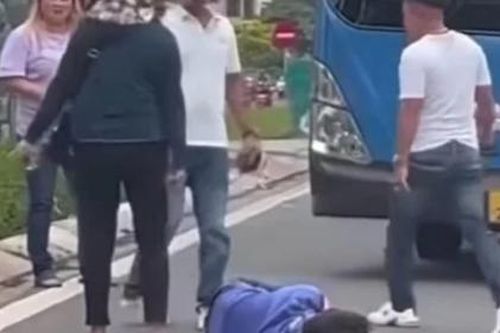 TP. HCM: Xác minh vụ tài xế xe buýt bị nhóm người đi ô tô đánh gãy răng