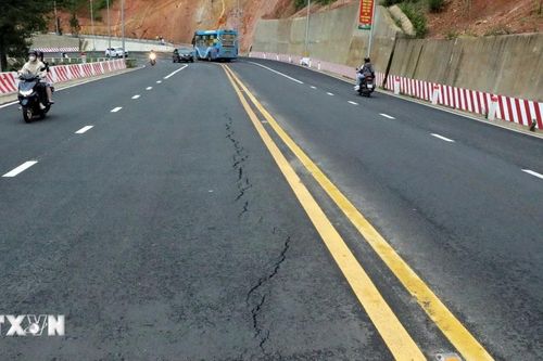Lâm Đồng: Chủ động phát hiện, xử lý vết nứt cục bộ trên đèo Prenn Đà Lạt