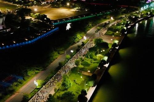 Mãn nhãn cung đường tuyệt đẹp giải Marathon quốc tế ở Quảng Bình
