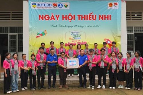 Thăm, động viên Chiến sĩ tình nguyện 'Mùa hè xanh' tại huyện Thanh Bình