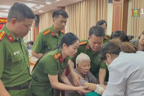 Thu mẫu ADN thân nhân liệt sĩ chưa xác định thông tin