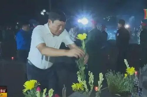 Hà Nội thắp nến tri ân các anh hùng liệt sĩ