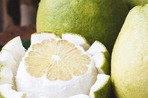 Cách sơ chế cùi bưởi nấu chè cực ngon