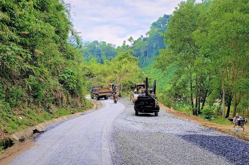 Kinh phí bảo trì đường bộ ít nhưng vẫn không tiêu hết tiền