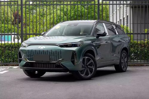 Mẫu xe Hybrid 'kỷ lục gia' Fulwin T10 có giá khởi điểm 26.300 USD