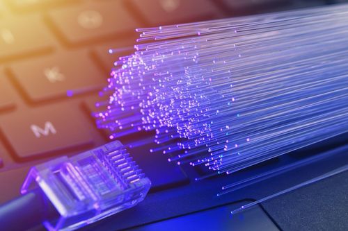 Cáp quang truyền dẫn Internet nhanh nhất thế giới