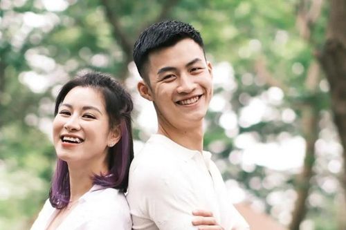 Cặp chị em là diễn viên quen mặt của VFC Huyền Trang - Duy Khánh