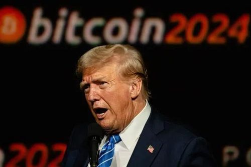 Ông Trump chê Phó Tổng thống Harris có chỉ số IQ thấp