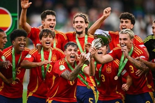 Vô địch giải U19, Tây Ban Nha thống trị các giải đấu bóng đá châu Âu