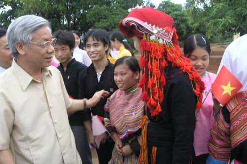 Lào Cai: Xuất bản sách ảnh 'Tổng bí thư Nguyễn Phú Trọng với Đảng bộ và đồng bào các dân tộc tỉnh Lào Cai'