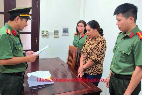 Nữ giám đốc công ty lừa đảo chiếm đoạt gần 700 triệu của nhiều người