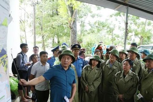 Bí thư Hà Nội Bùi Thị Minh Hoài thị sát vùng rốn lũ huyện Chương Mỹ