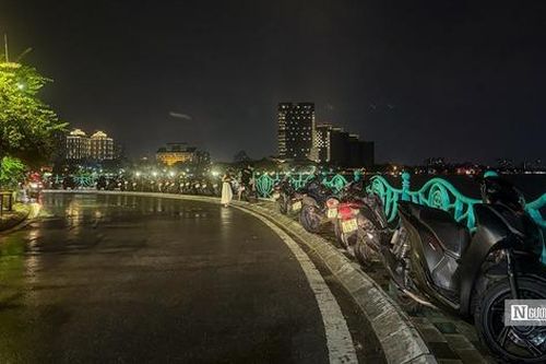 Hà Nội: Vỉa hè xung quanh khu vực hồ Tây tiếp tục bị lấn chiếm bán hàng