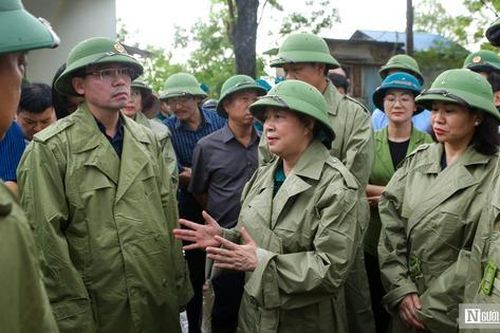Bí thư Hà Nội yêu cầu xây dựng phương án di dời 700 hộ dân khỏi vùng lụt