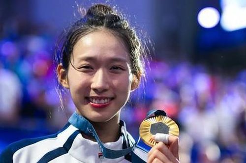 Kiếm sĩ Hong Kong lội ngược dòng khó tin tại Olympic