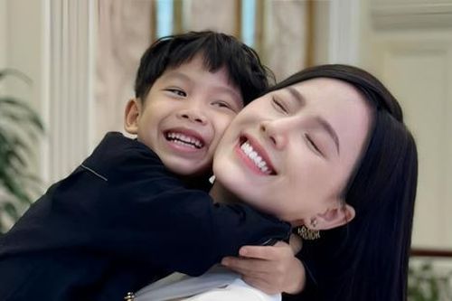 Diễn viên Minh Thu VTV công khai con trai riêng 6 tuổi, diện mạo quý tử gây sốt