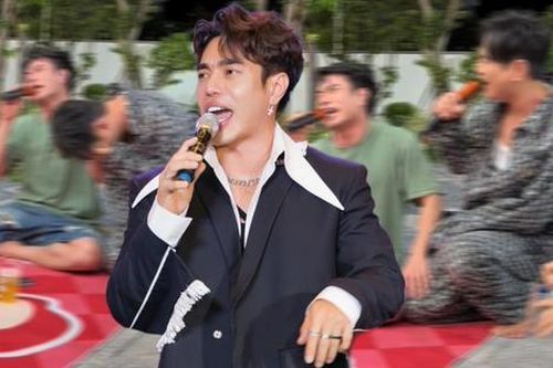 Nam ca sĩ nổi tiếng 'bất lực' khi hát chung với Lê Dương Bảo Lâm