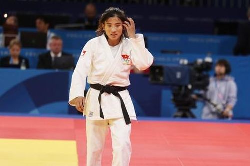 Hình ảnh gây xúc động của Hoàng Thị Tình tại Olympic Paris