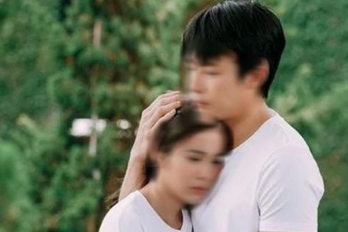 Đi với bạn thân, chồng tôi về với một bên má bầm tím, biết nguyên nhân mà tôi cay đắng
