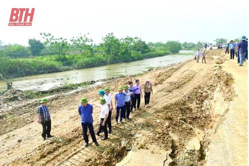 Nỗi lo từ những tuyến đê