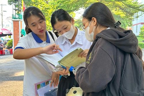 Cân nhắc đặt nguyện vọng phù hợp