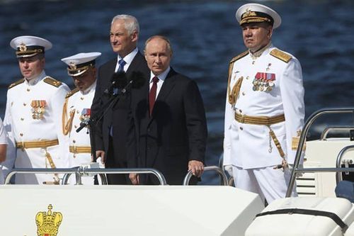 Tổng thống V. Putin: Nga sẽ đáp trả nếu Mỹ triển khai tên lửa tầm xa ở Đức