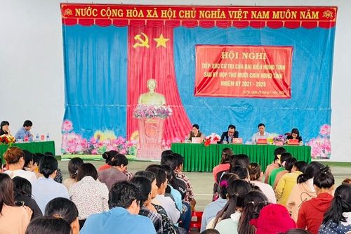 Đại biểu Hội đồng nhân dân tỉnh Gia Lai tiếp xúc cử tri huyện Ia Pa