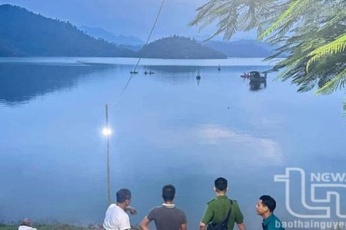 Đã tìm thấy thi thể nạn nhân đuối nước khi chèo thuyền trên hồ Núi Cốc