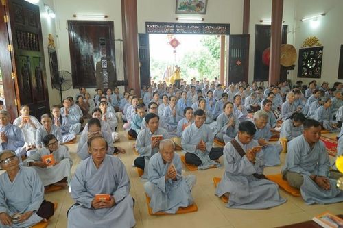 BR-VT: Gần 400 Phật tử tham gia khóa tu Tổng đạo tràng lần III - năm 2024 tại chùa Bảo Tích