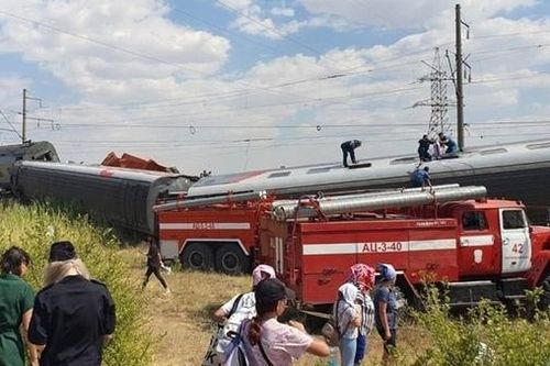 Tàu chở hơn 800 người gặp nạn tại Nga, ít nhất 140 người bị thương