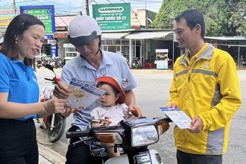 BHXH Việt Nam nâng cao trách nhiệm trong kiểm soát chi phí khám chữa bệnh BHYT