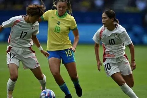Đội tuyển nữ Olympic Nhật Bản lội ngược dòng trước Brazil