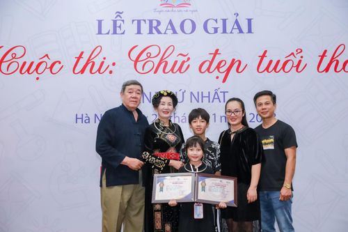 Phạm Mai Lâm Đan - Giải Nhất 'Chữ đẹp tuổi thơ' lần thứ nhất: Cô bé đa tài sở hữu nét chữ đẹp, đam mê hội họa