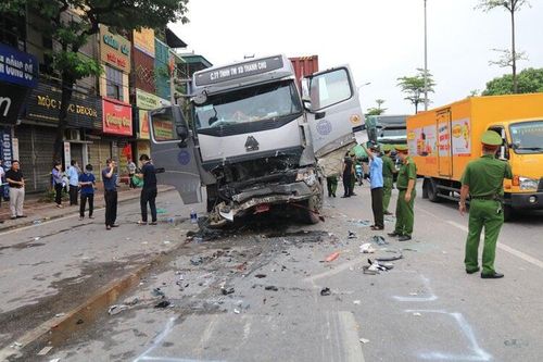 Ô tô đi sai làn đường gây tai nạn giao thông bị phạt bao nhiêu tiền?