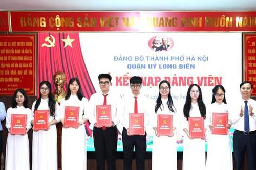 Đảng bộ quận Long Biên: Chủ động, quyết tâm cao hoàn thành toàn diện các nhiệm vụ