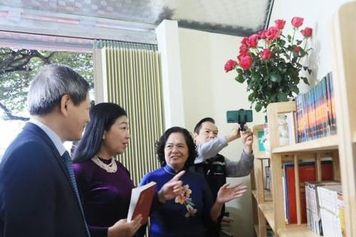'Ăn cơm nhà vác tù và' trong thời đại số:Bài 2: Tạo chữ 'đồng' từ động lực mới