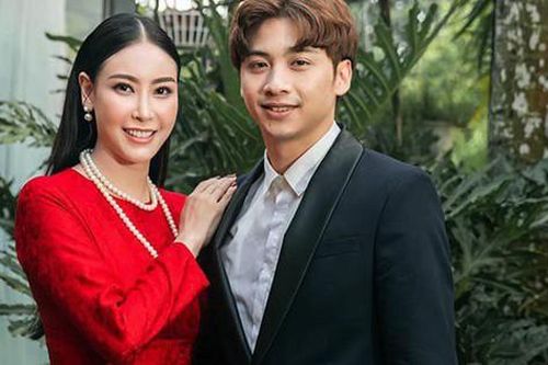 Một hoa hậu đẻ 3 con vẫn xinh đẹp, đóng học phí 2,6 tỷ cho con học lớp 11
