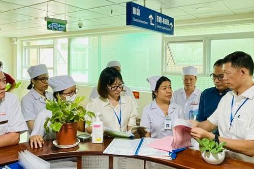 Bộ Y tế kiểm tra chất lượng tại Bệnh viện Phong Da liễu Trung ương Quy Hòa
