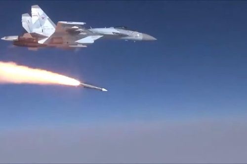Tiêm kích Su-35S lập kỷ lục khi bắn hạ MiG-29 bằng tên lửa R-37M từ cự ly 213 km?