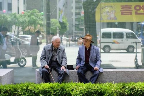 Nhà trẻ giảm, nhà dưỡng lão tăng ở Hàn Quốc