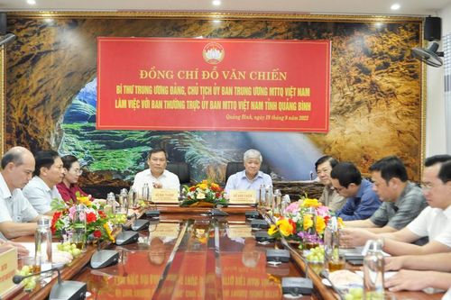 Phát huy sức mạnh đại đoàn kết, xây dựng Quảng Bình ngày càng phát triển