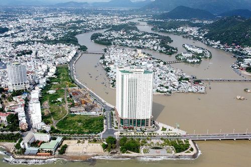 Kiểm tra hoạt động xây dựng 5 công trình cao tầng tại TP Nha Trang